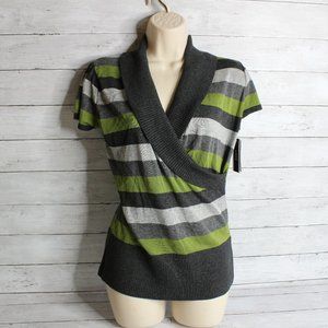 A. Byer Women's Tunic Sweater Size L Green Gray Belted Short Sleeves